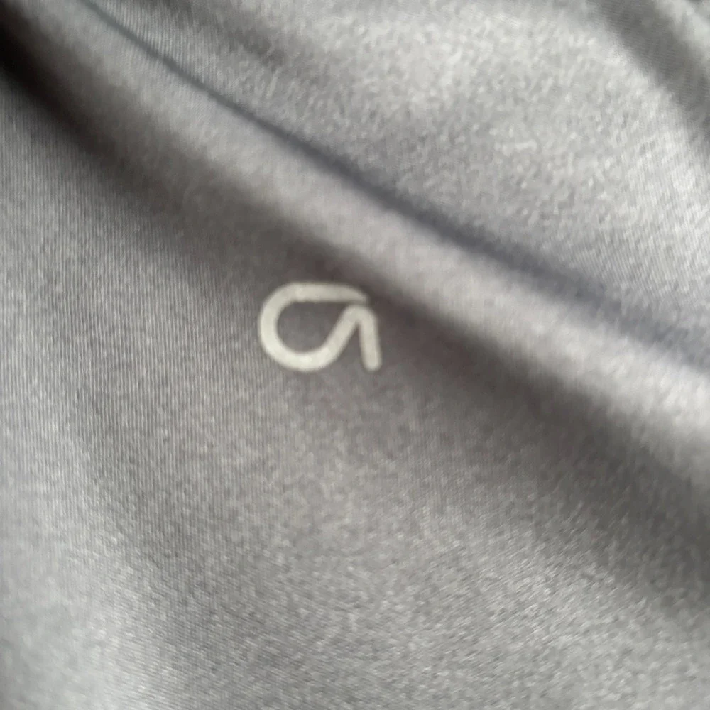 Gap Fit T-Shirt Boys XL Charcoal Gray Quarter Zip Stand Up‎ Collar Performance